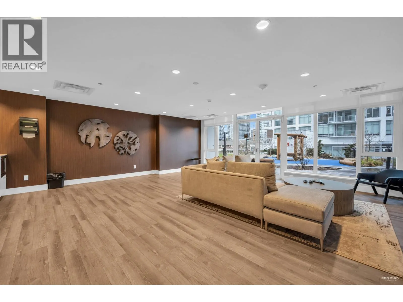 1709 2351 BETA AVENUE