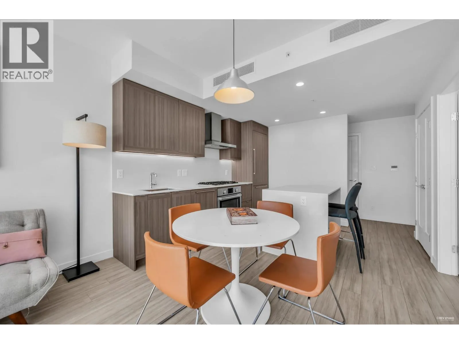 1709 2351 BETA AVENUE