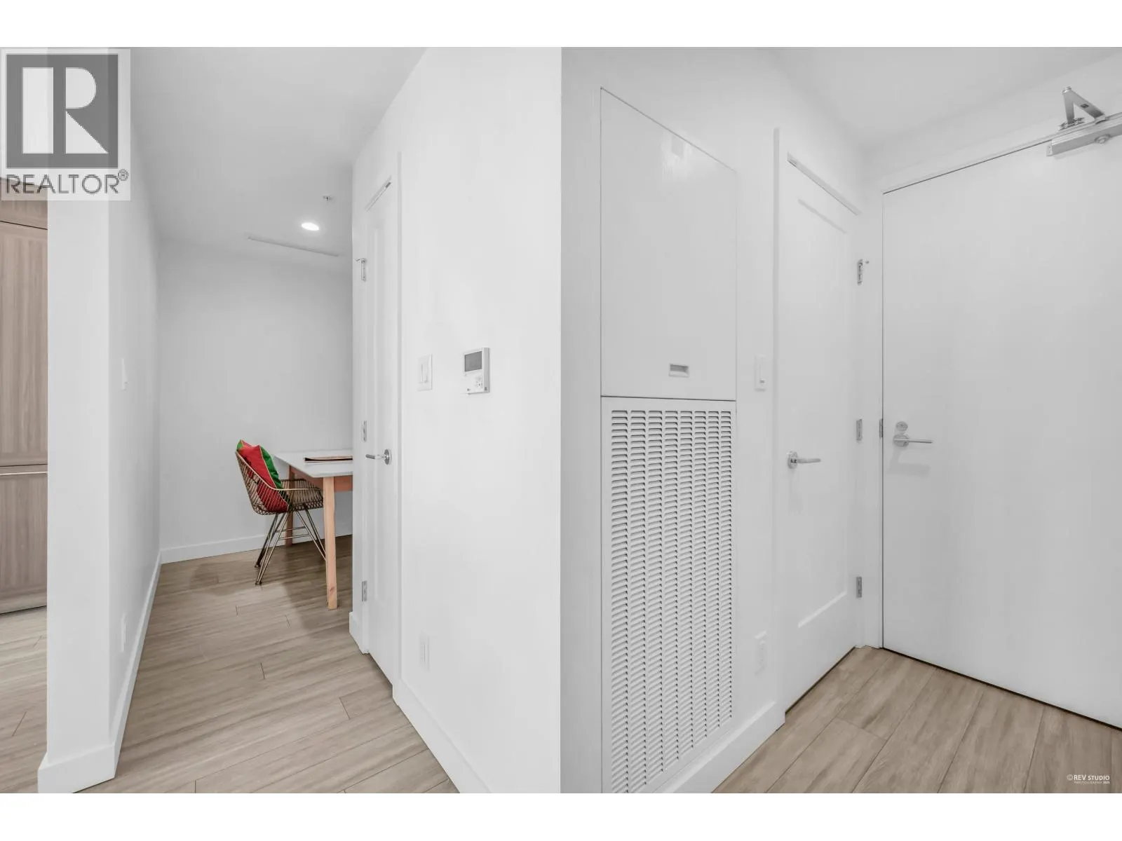 1709 2351 BETA AVENUE