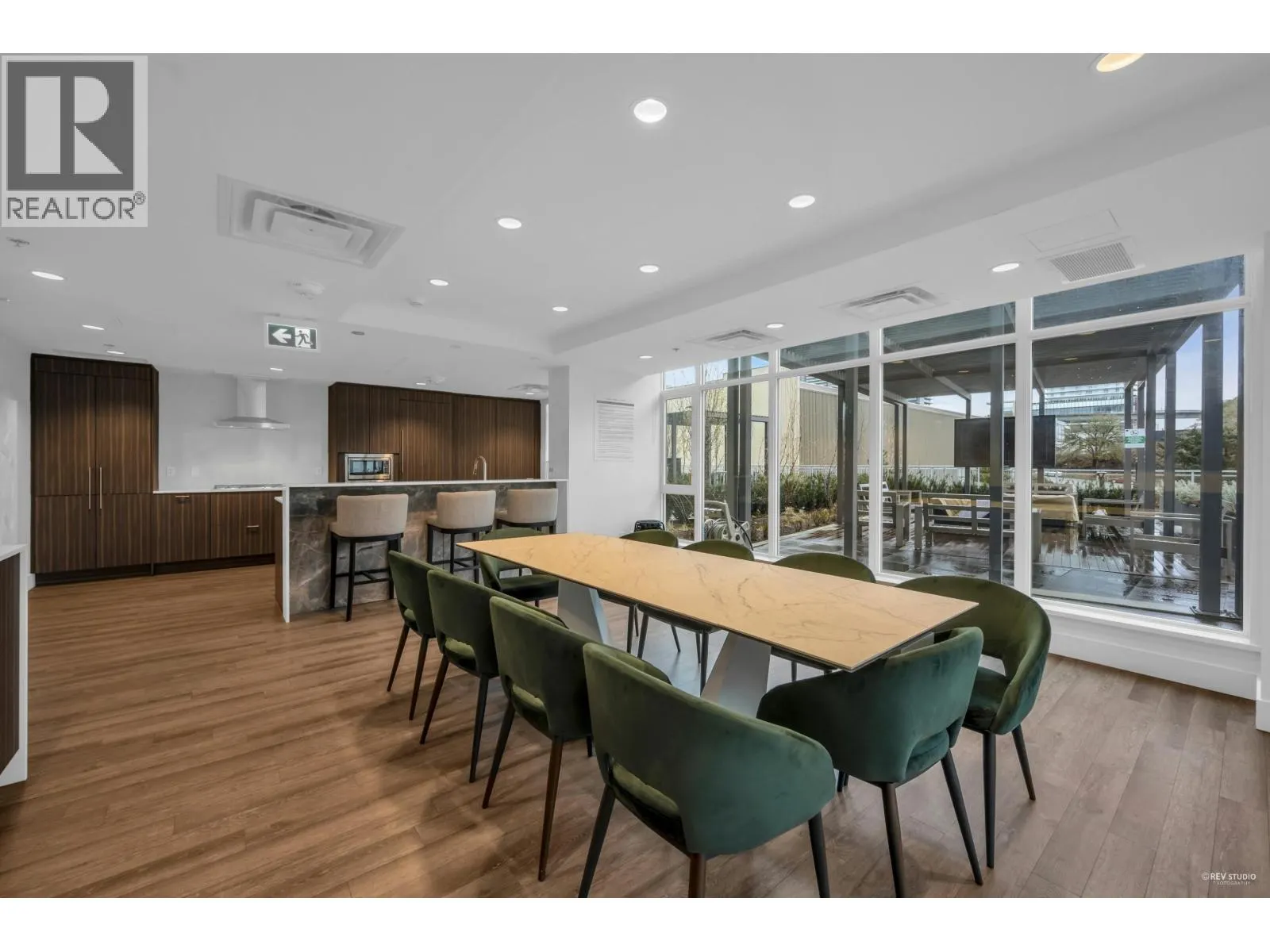 1709 2351 BETA AVENUE