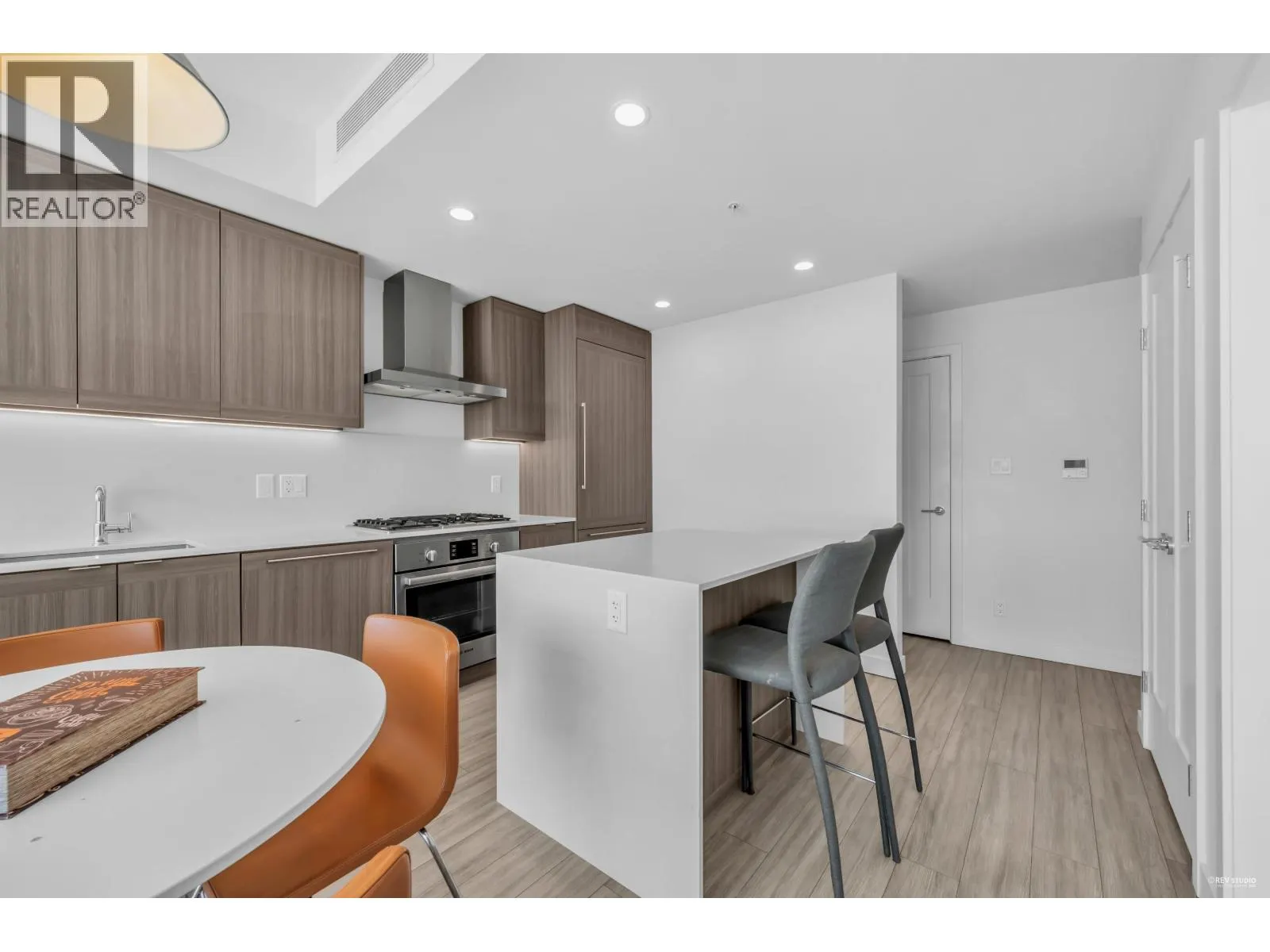 1709 2351 BETA AVENUE