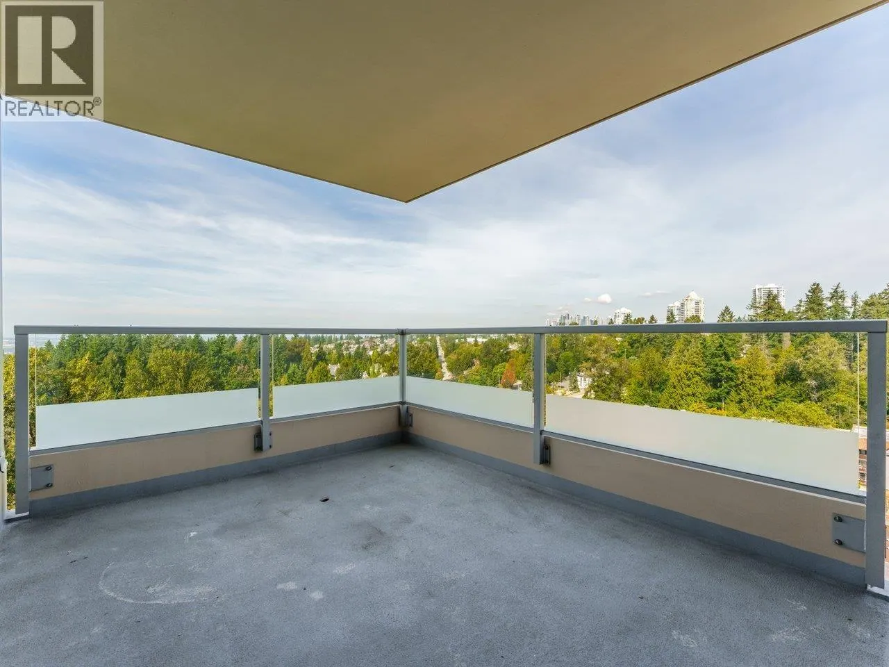 1902 7090 EDMONDS STREET