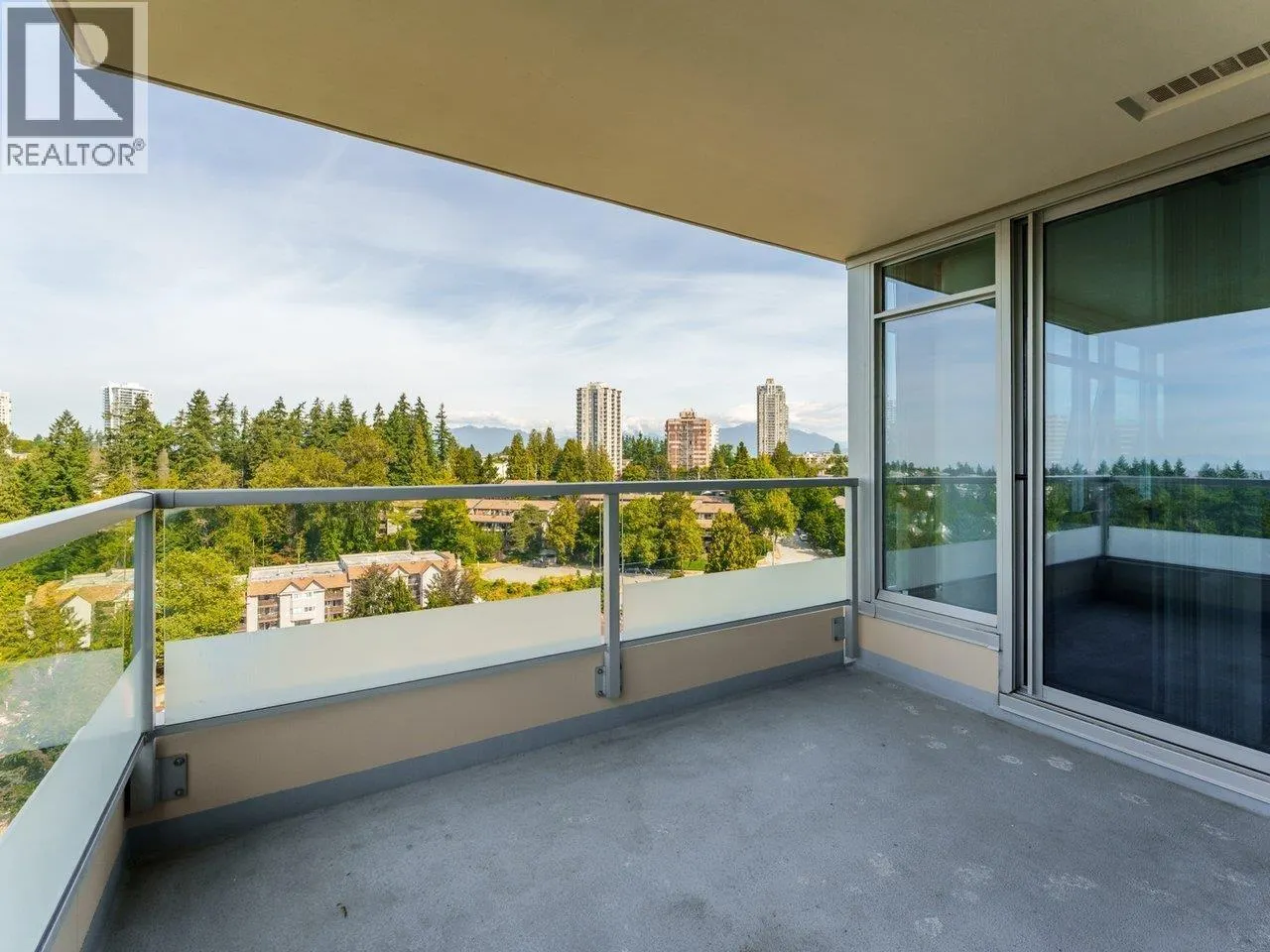 1902 7090 EDMONDS STREET