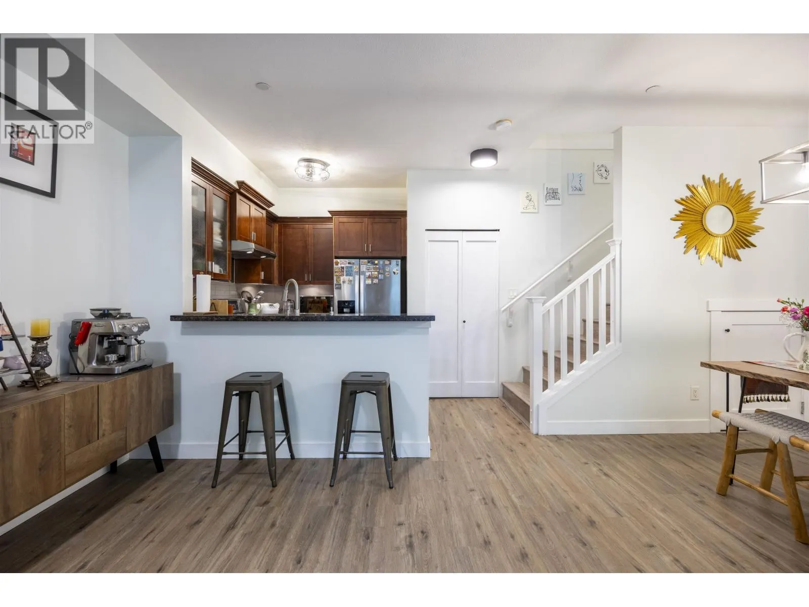 140 7388 MACPHERSON AVENUE