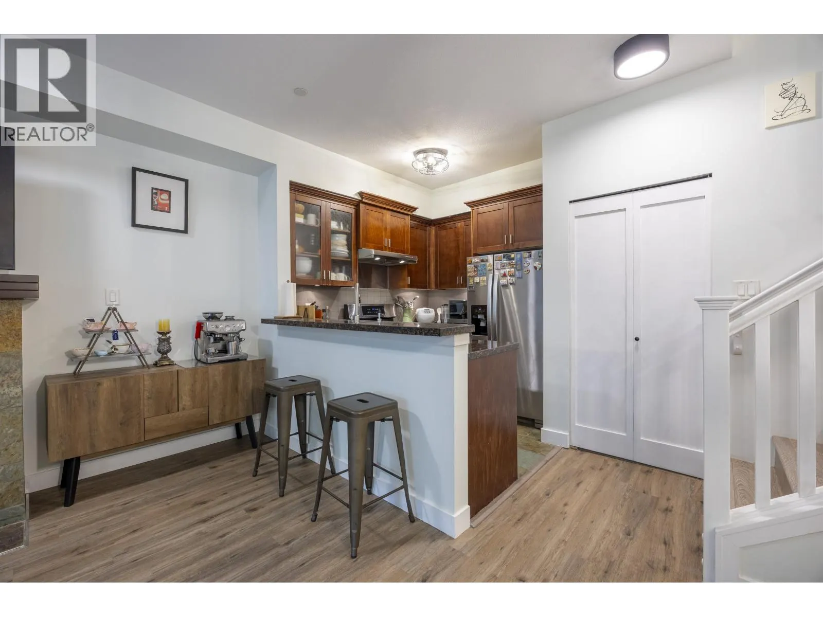 140 7388 MACPHERSON AVENUE