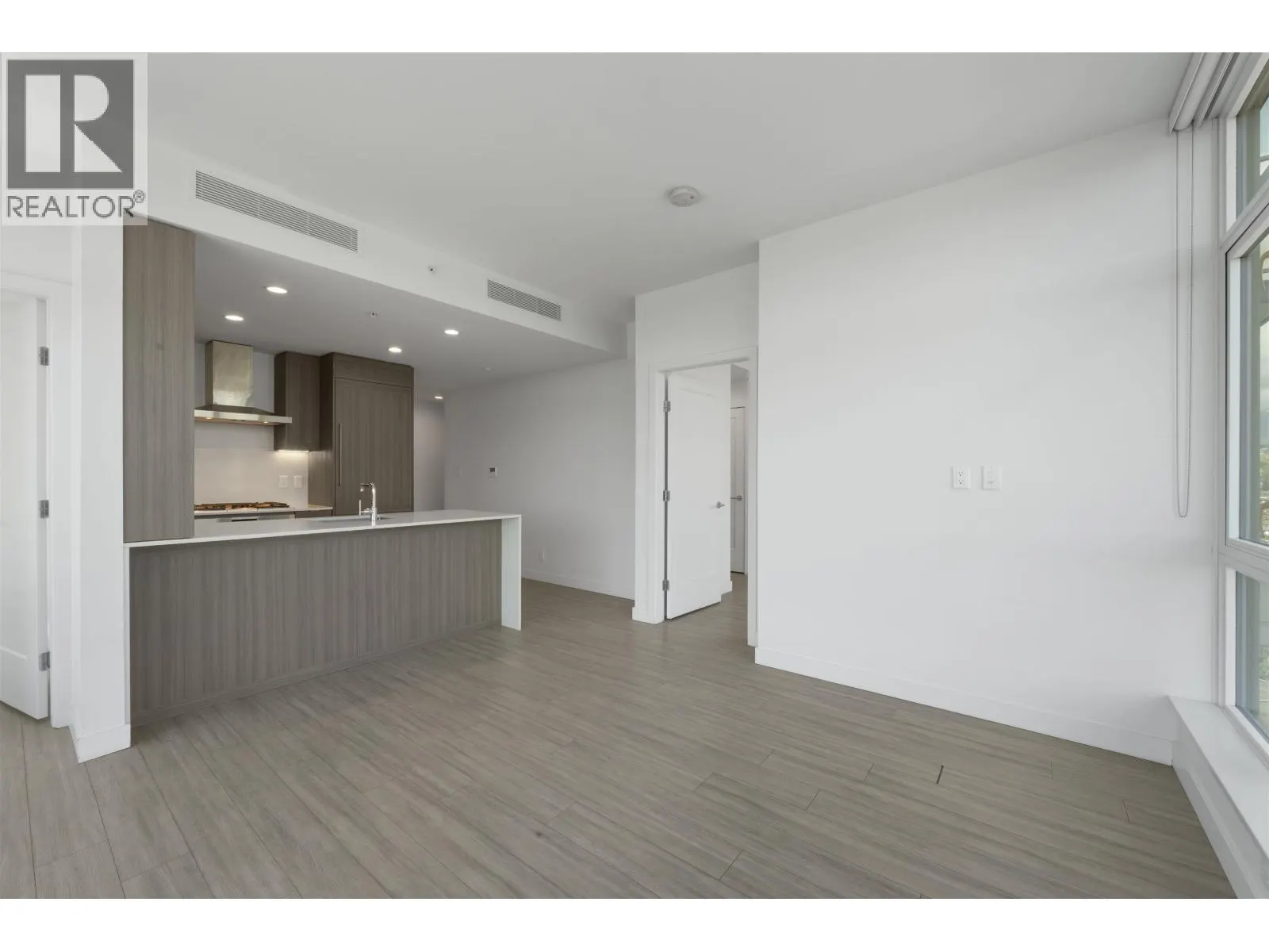 2401 2351 BETA AVENUE