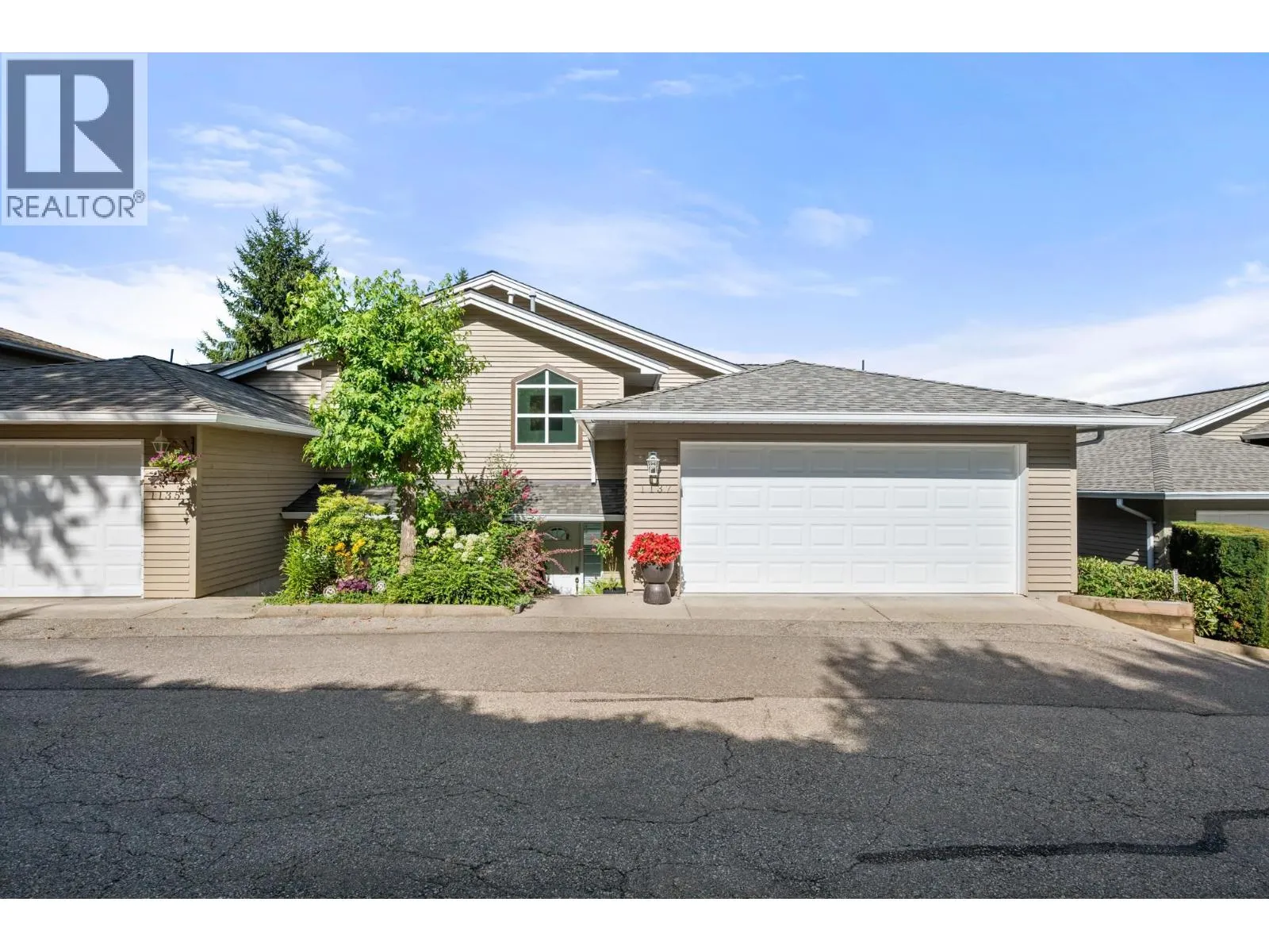 1137 BENNET DRIVE