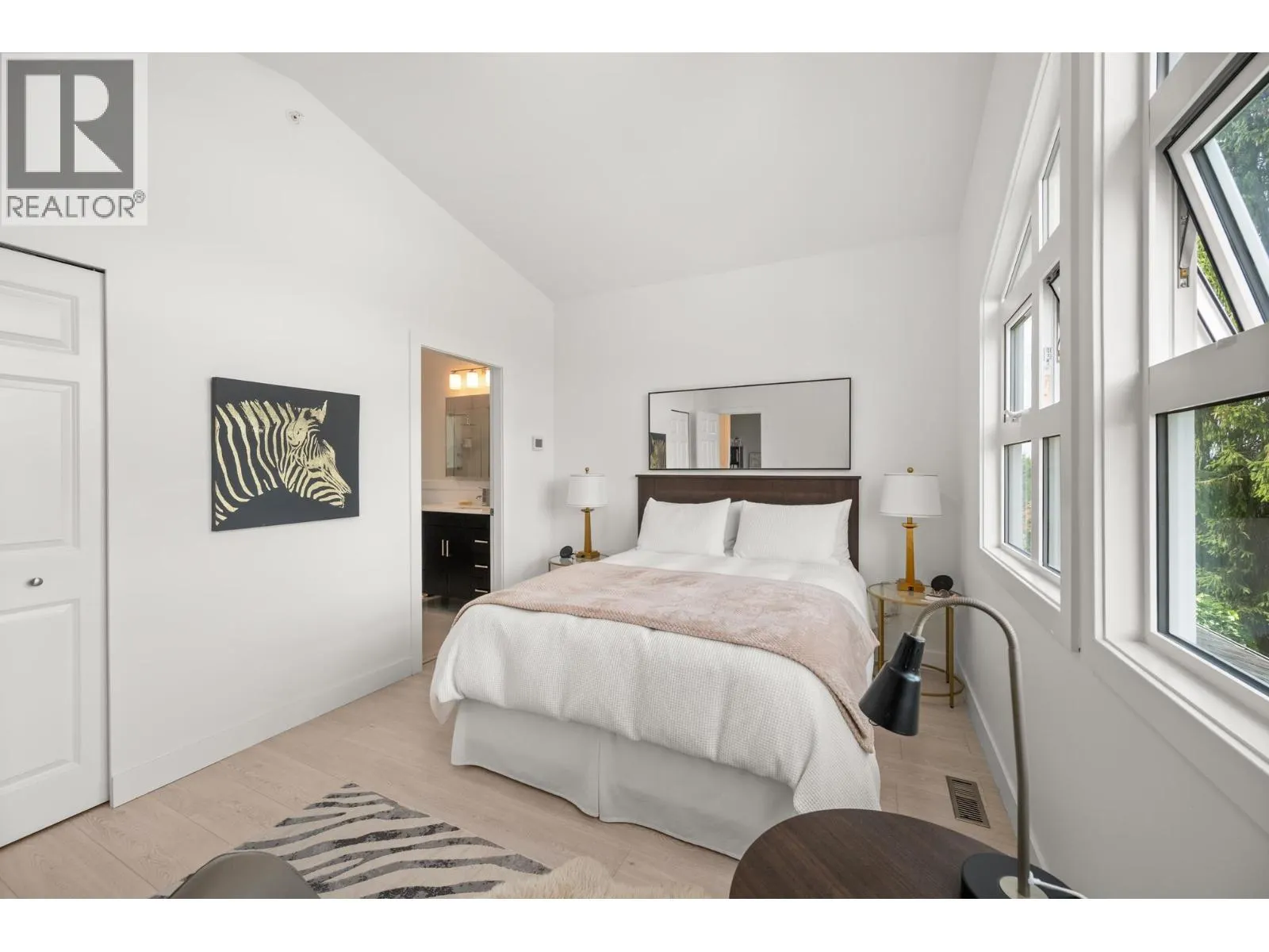 1137 BENNET DRIVE