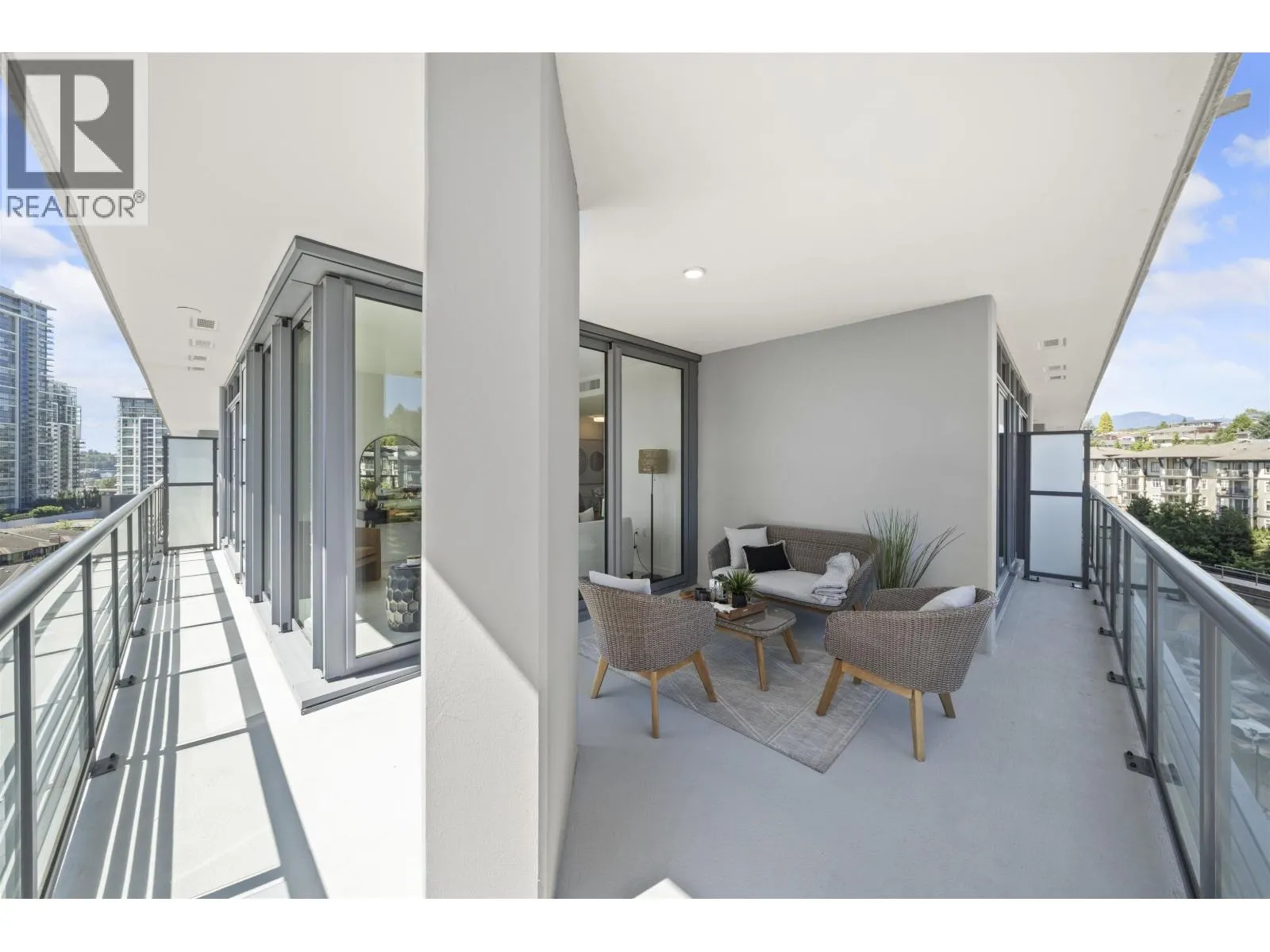 511 4730 LOUGHEED HIGHWAY