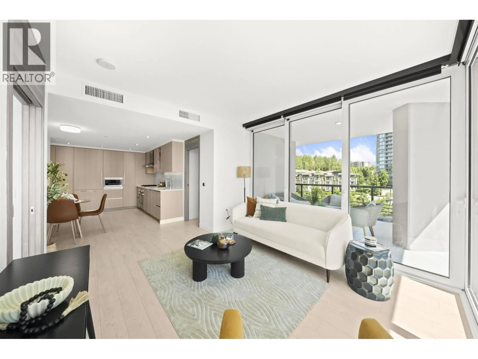 511 4730 LOUGHEED HIGHWAY