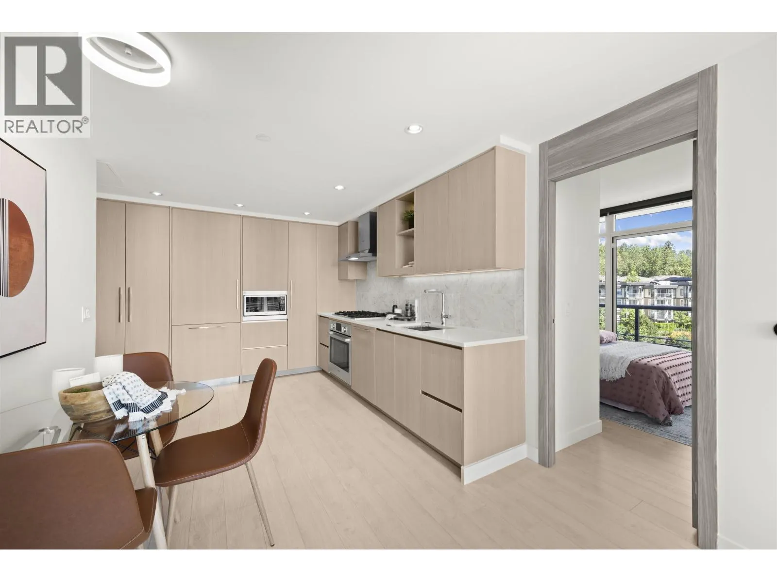 511 4730 LOUGHEED HIGHWAY
