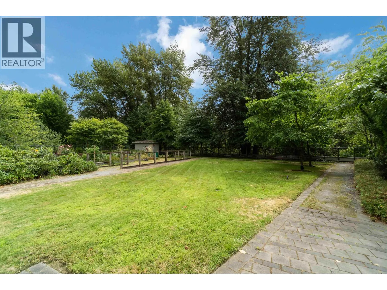 801 651 NOOTKA WAY