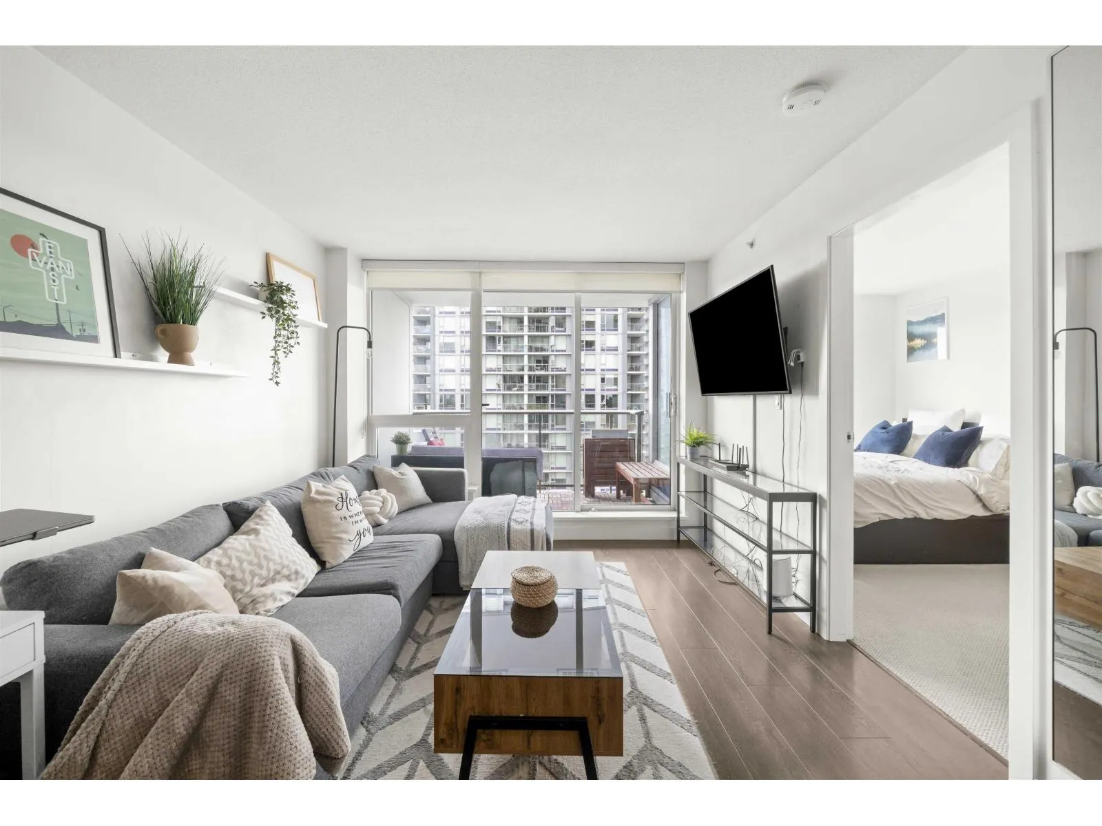 1901 13696 100 AVENUE