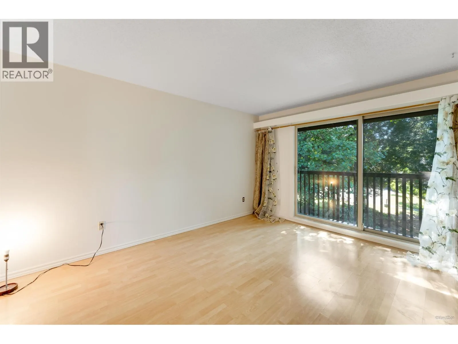 403 9867 MANCHESTER DRIVE