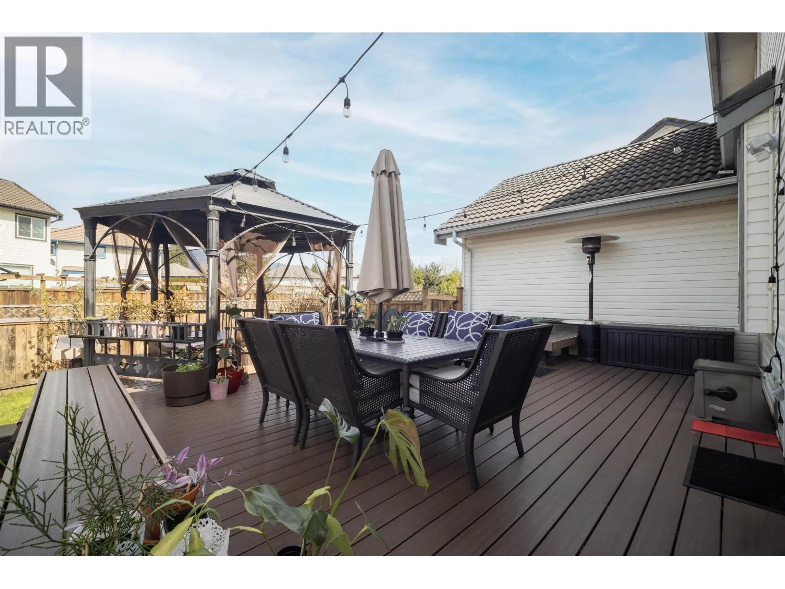 1355 RIVERWOOD GATE