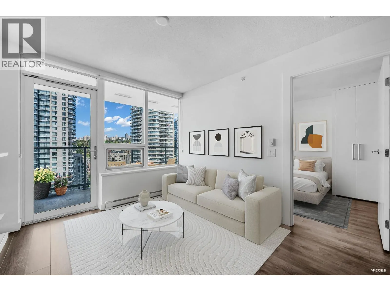 2003 988 QUAYSIDE DRIVE