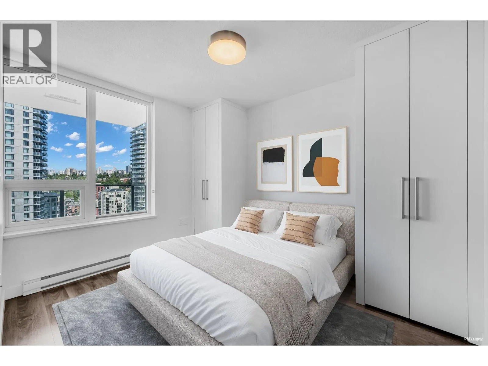 2003 988 QUAYSIDE DRIVE