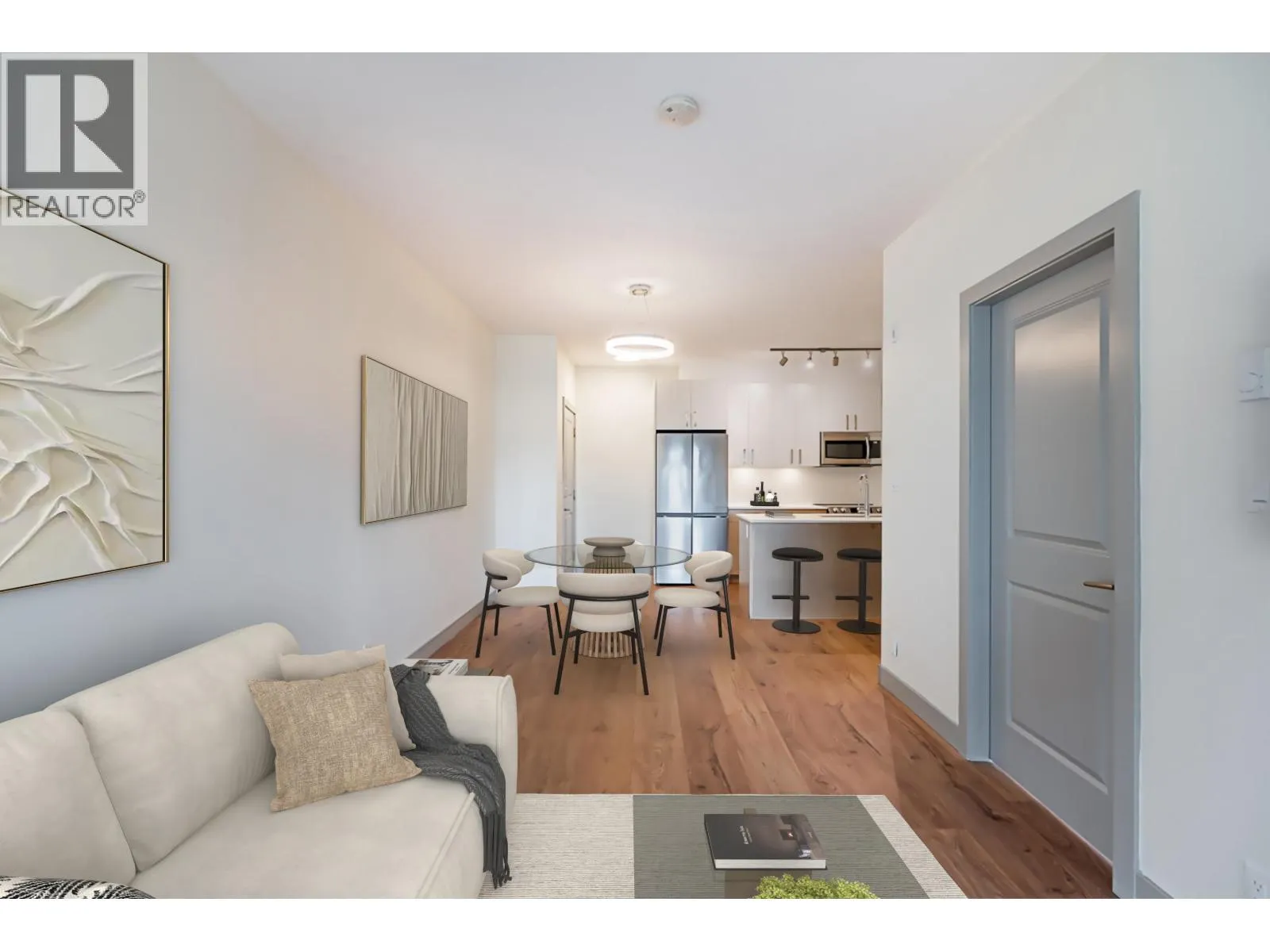 307 6968 ROYAL OAK AVENUE