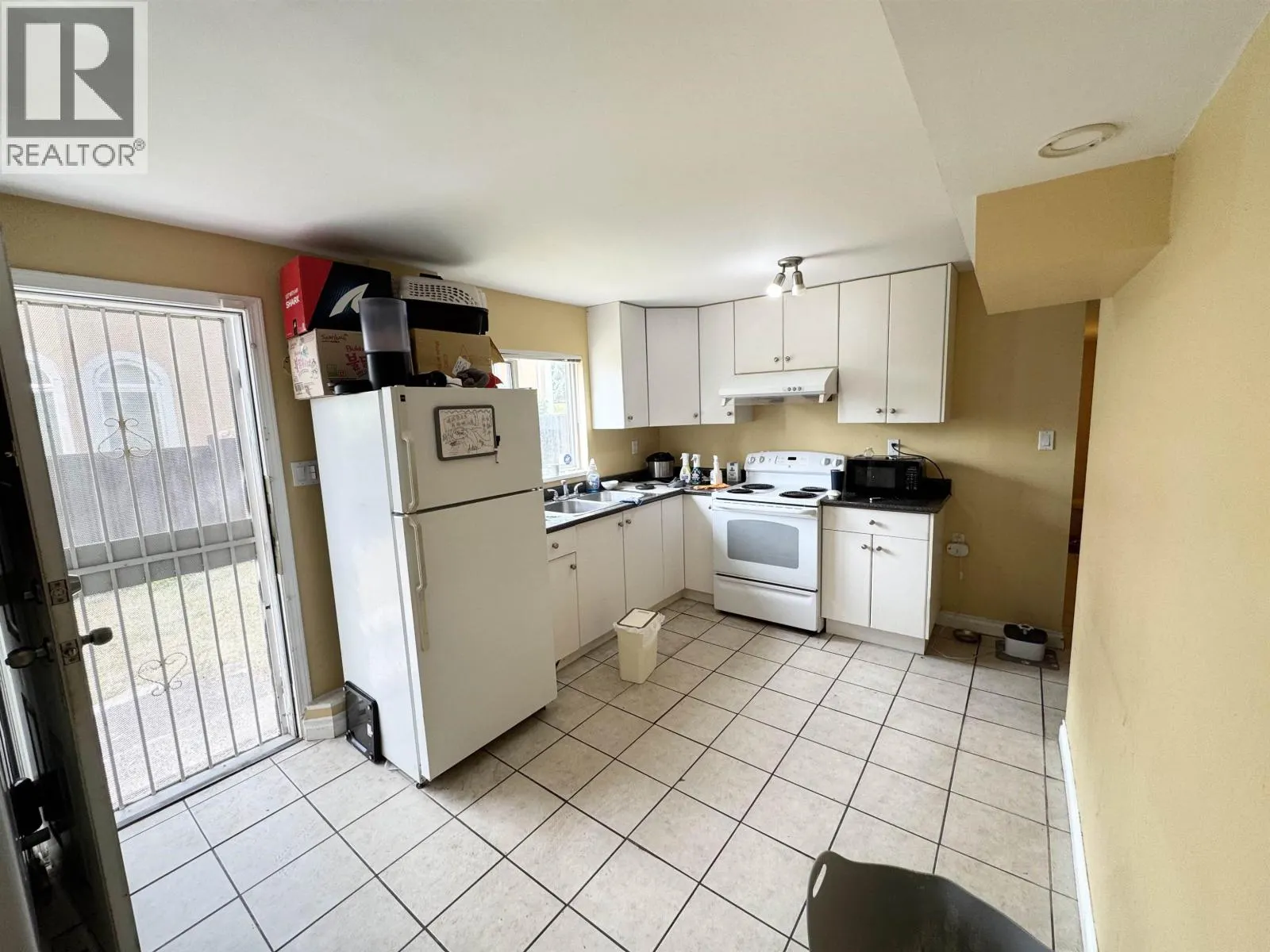 1305 KENSINGTON AVENUE