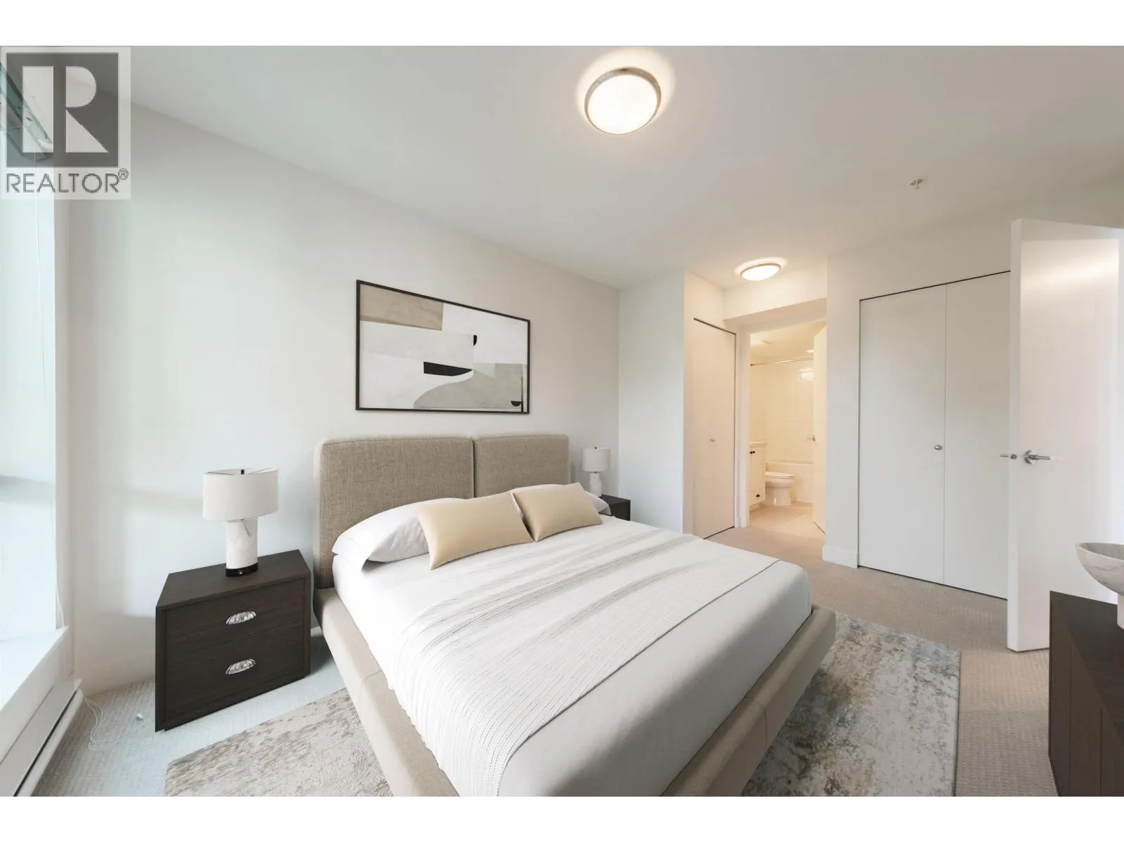 201 500 ROYAL AVENUE