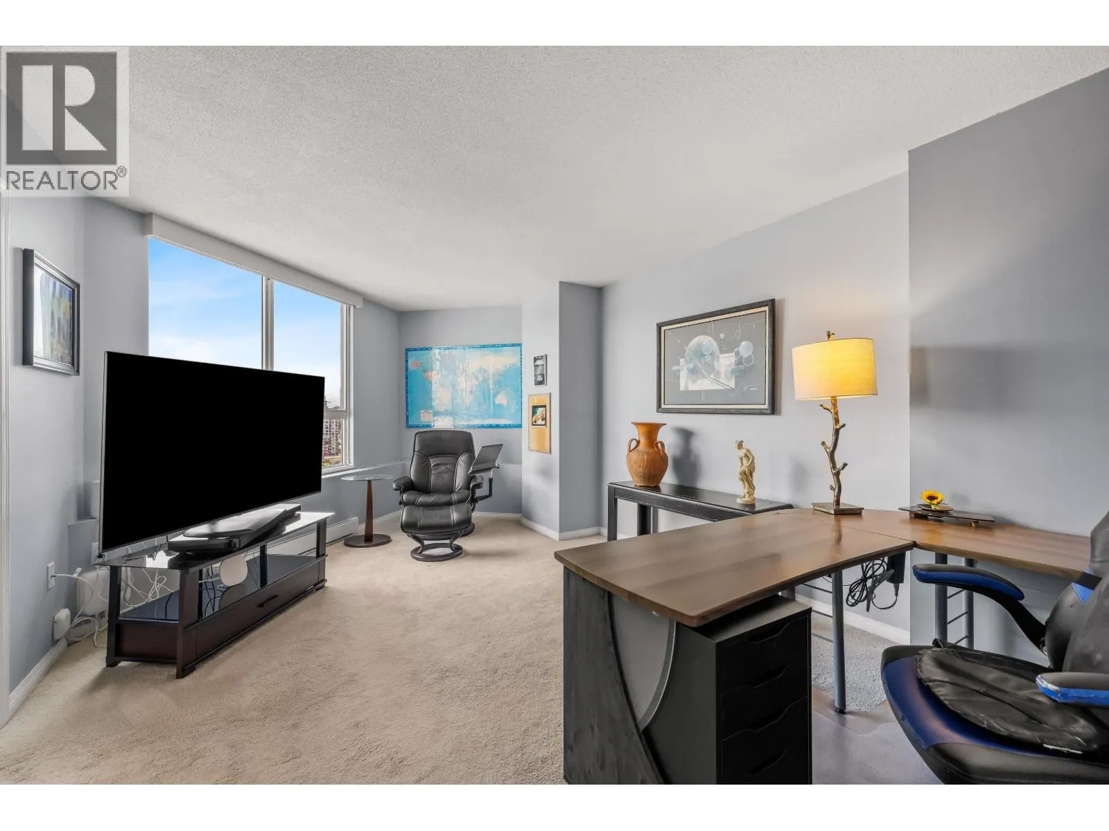 2002 1245 QUAYSIDE DRIVE