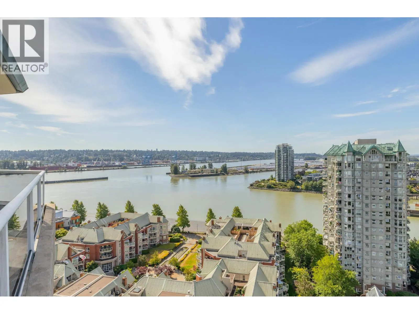 2002 1245 QUAYSIDE DRIVE