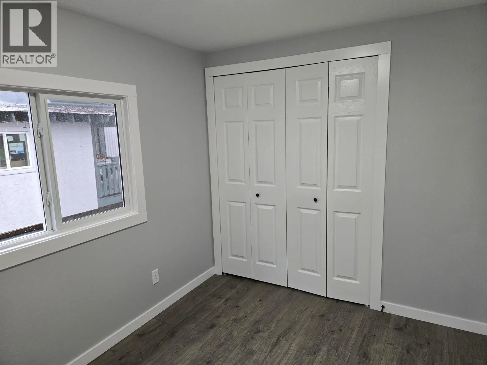 4 654 NORTH FRASER DRIVE