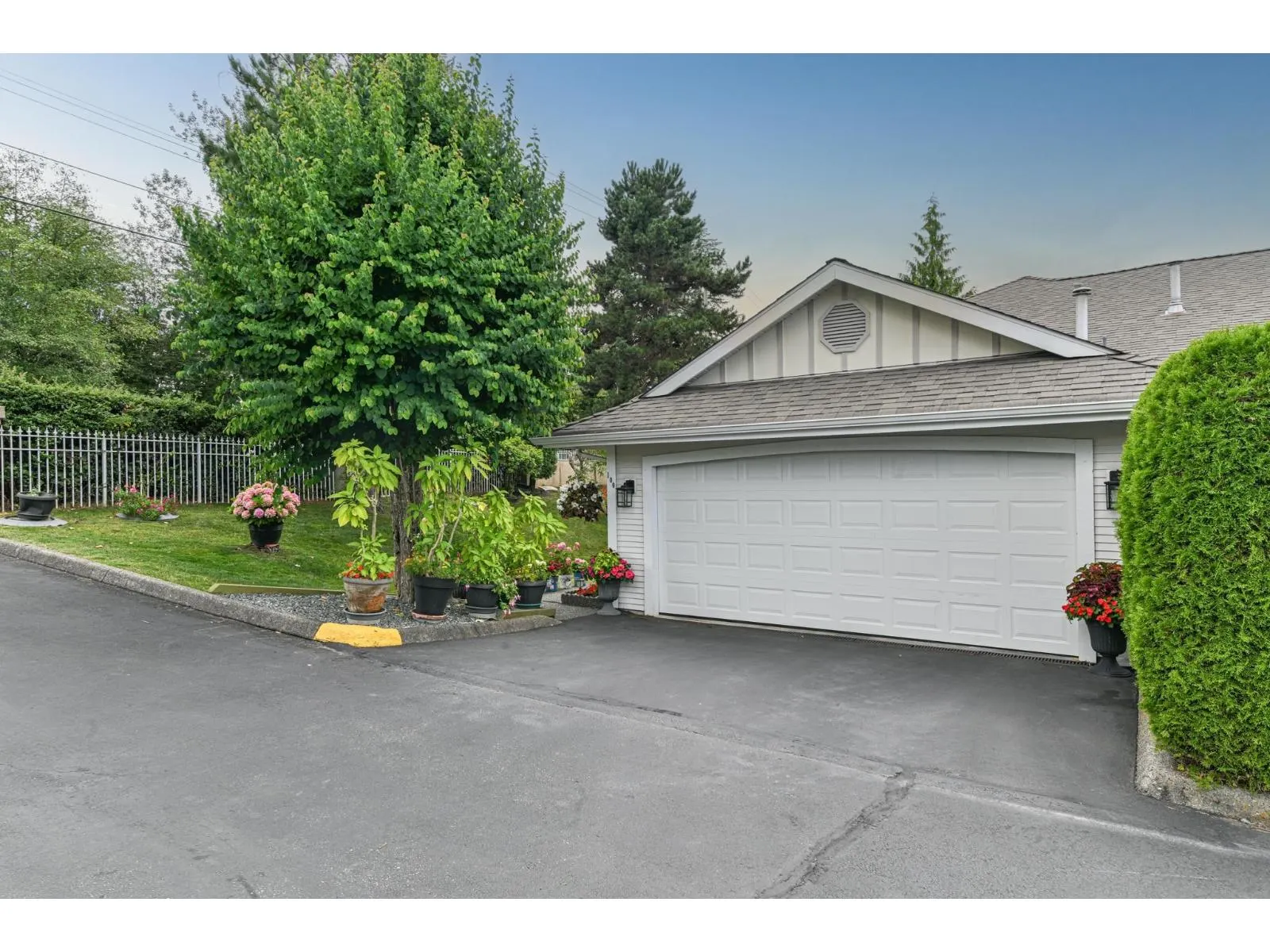 100 20655 88 AVENUE
