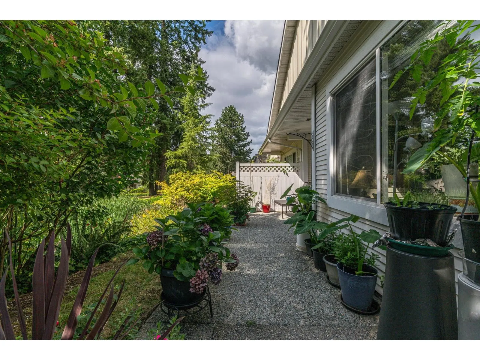 100 20655 88 AVENUE