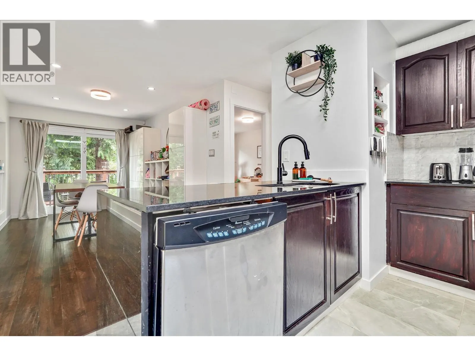 17 MOUNT ROYAL DRIVE