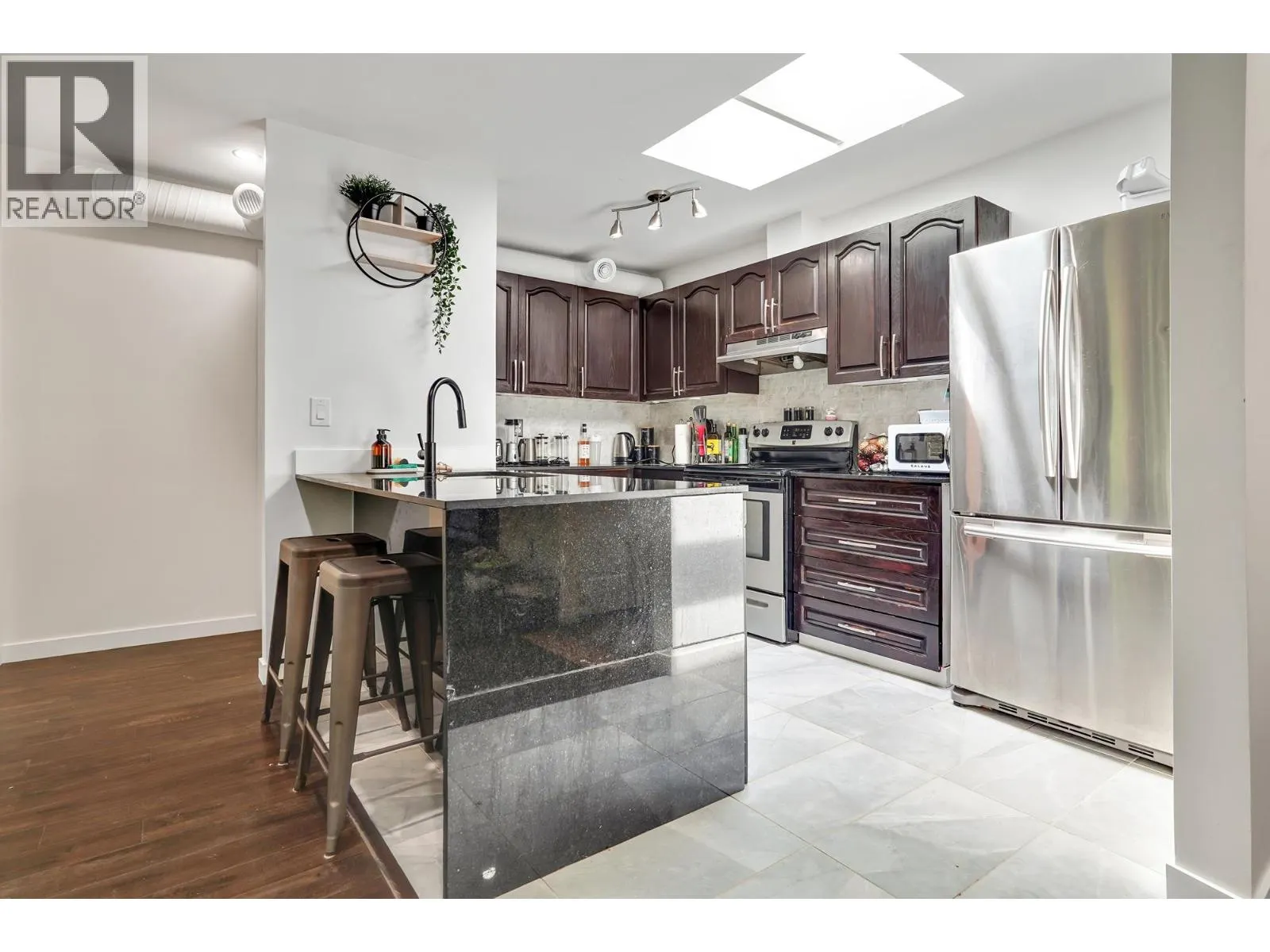 17 MOUNT ROYAL DRIVE