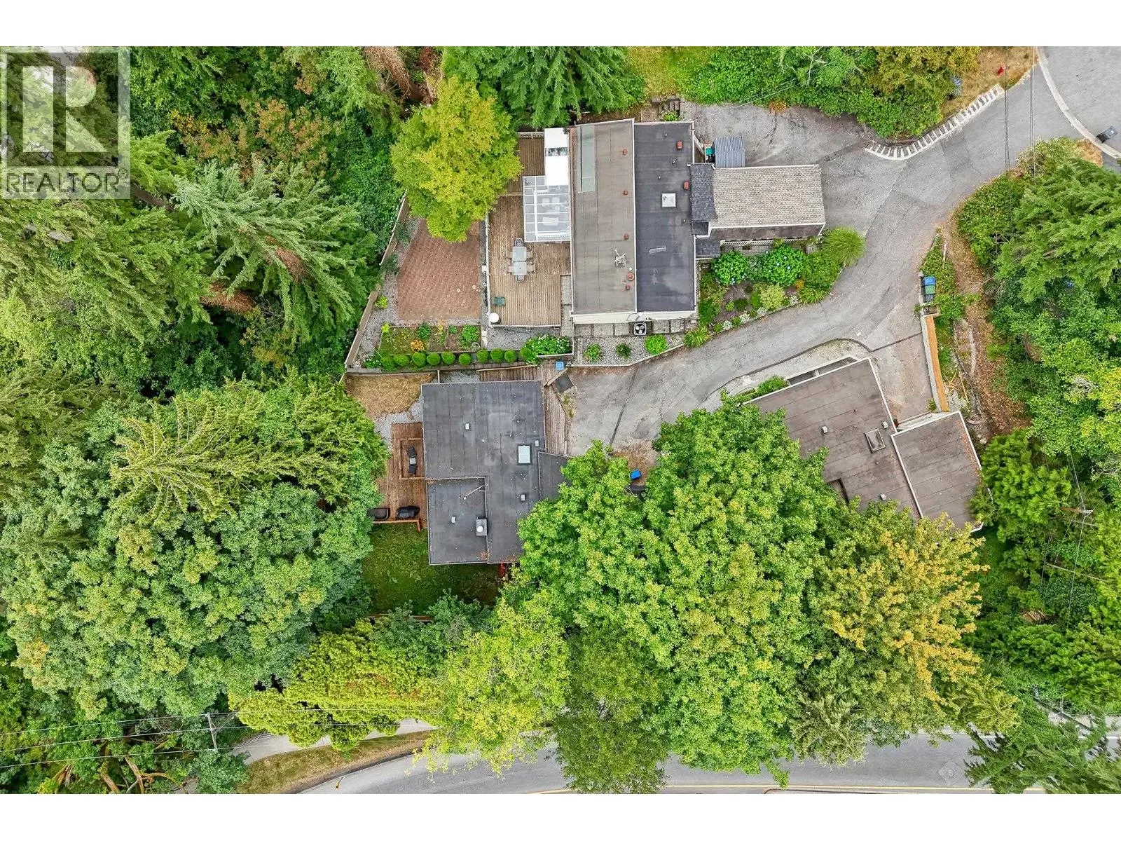 17 MOUNT ROYAL DRIVE