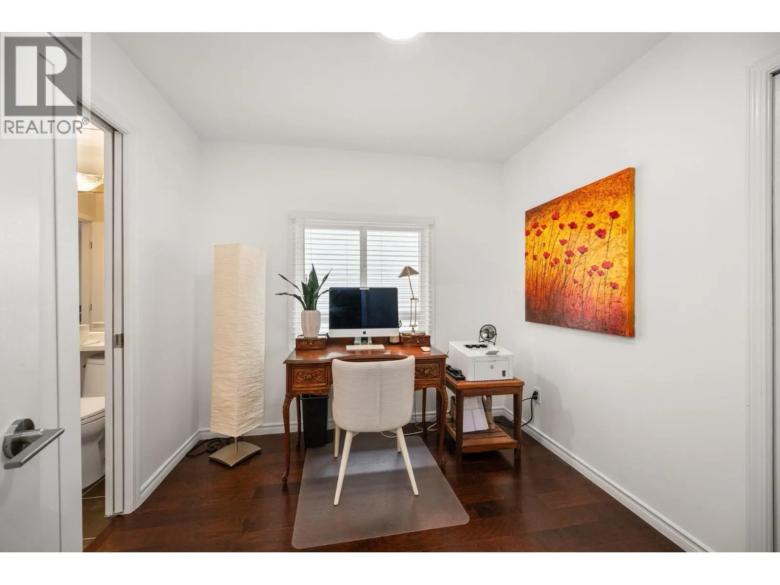 262 E 10TH STREET