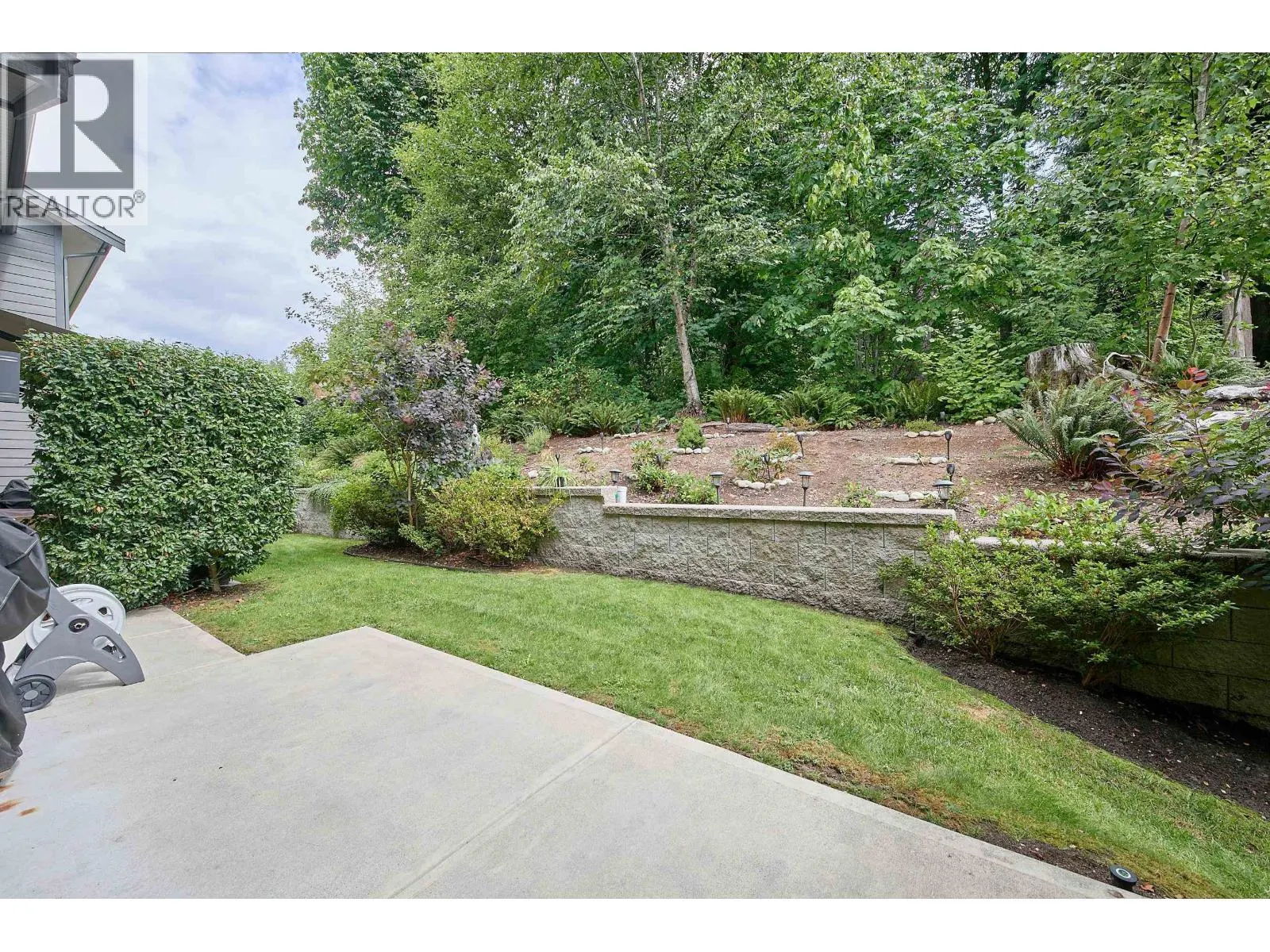 6 23415 CROSS ROAD
