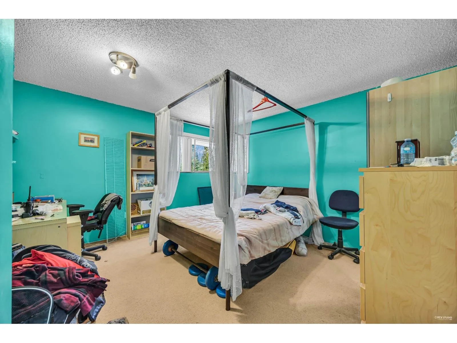 10600 HOLLY PARK LANE