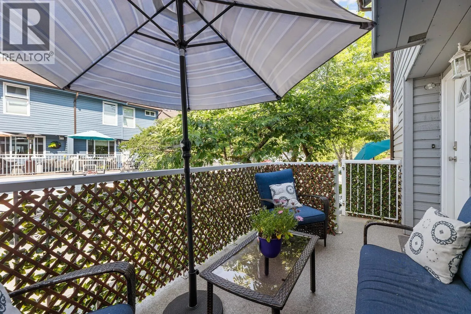 573 CARLSEN PLACE