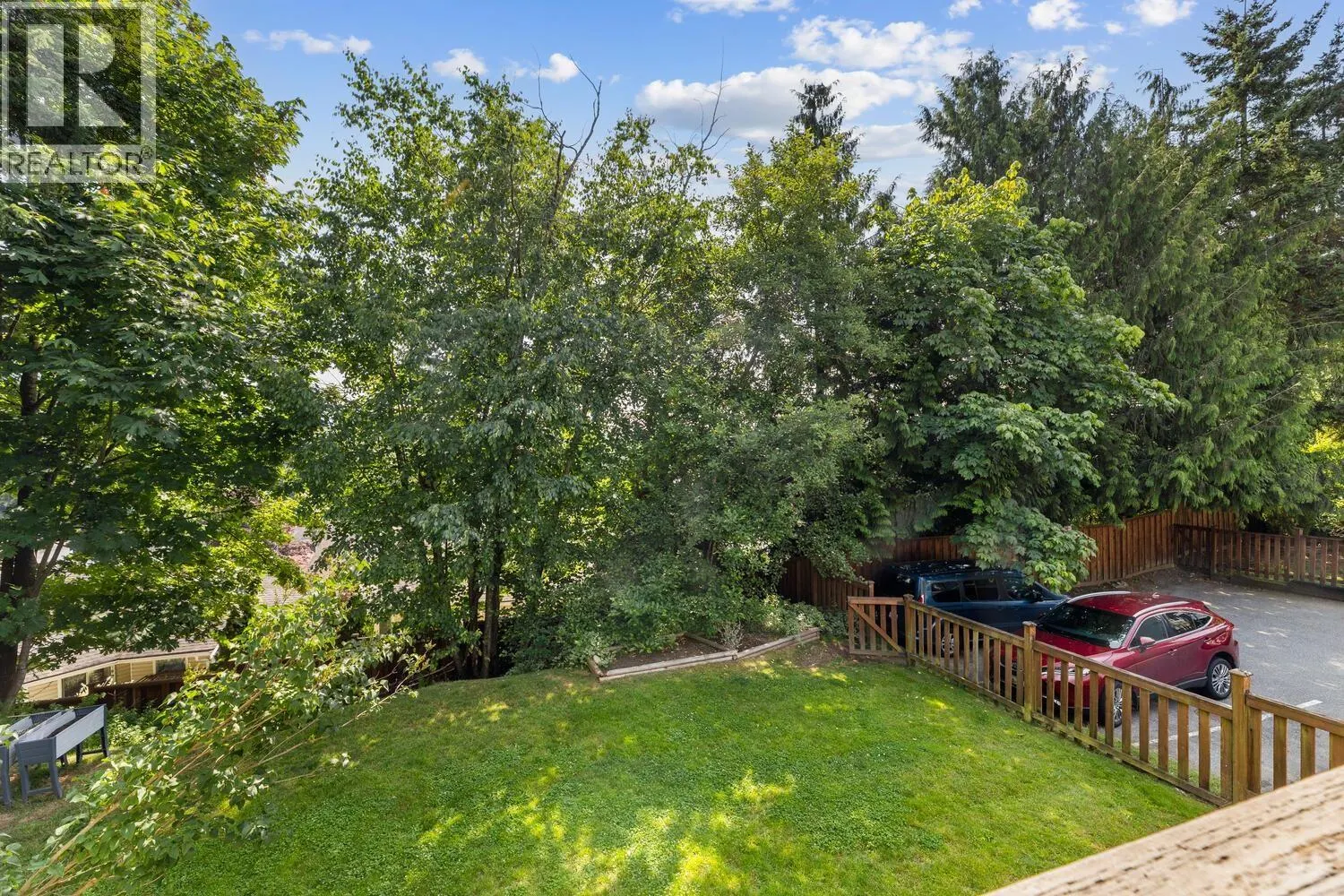 573 CARLSEN PLACE
