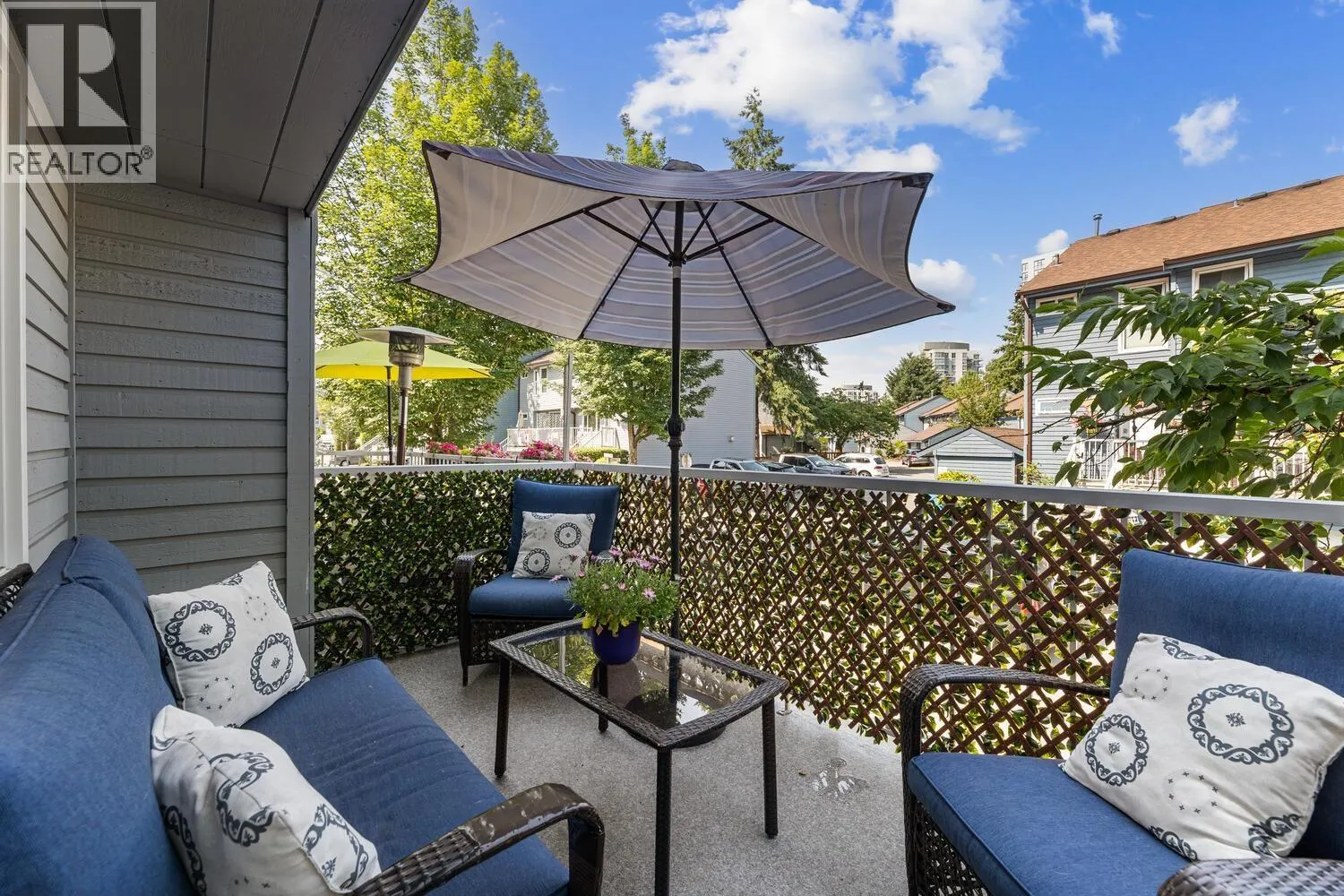 573 CARLSEN PLACE
