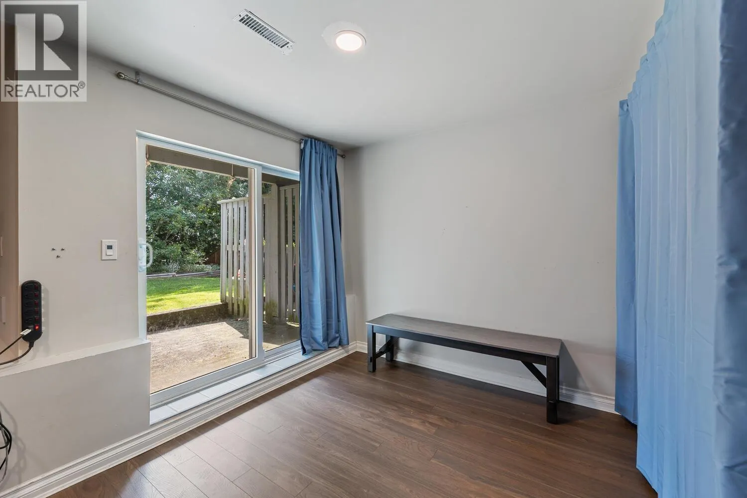 573 CARLSEN PLACE