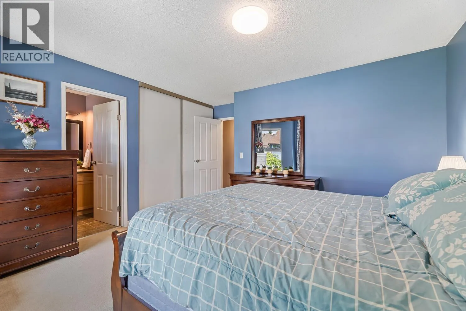 573 CARLSEN PLACE