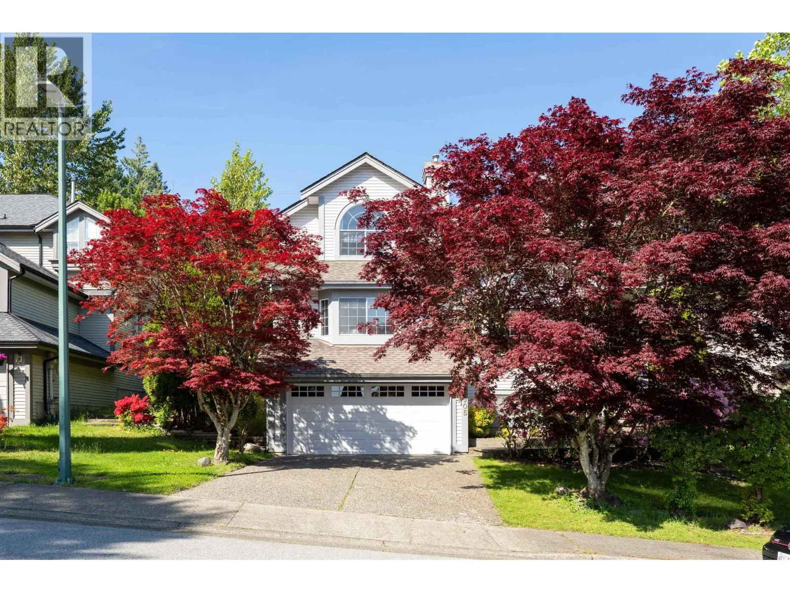 2905 CLIFFROSE CRESCENT