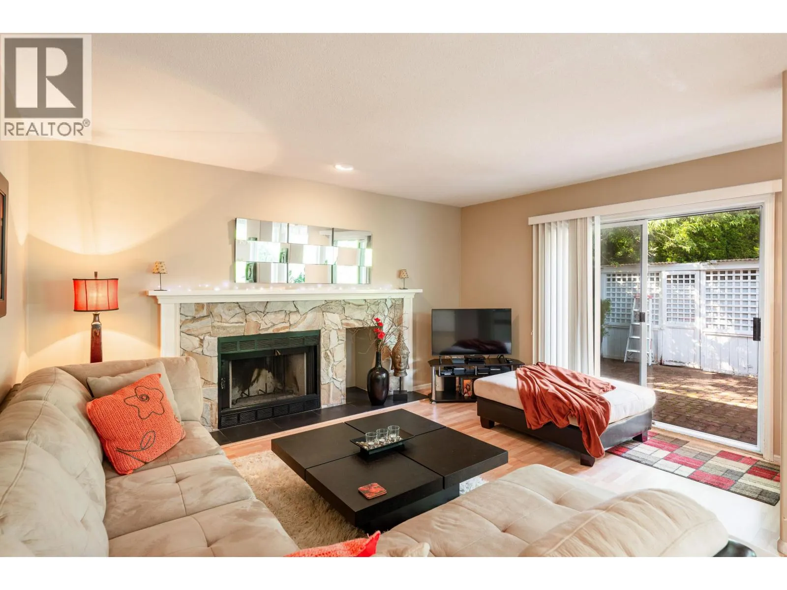 2905 CLIFFROSE CRESCENT