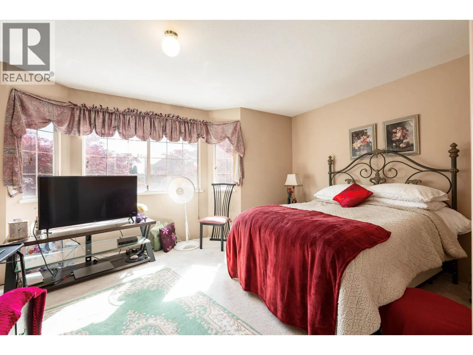 2905 CLIFFROSE CRESCENT