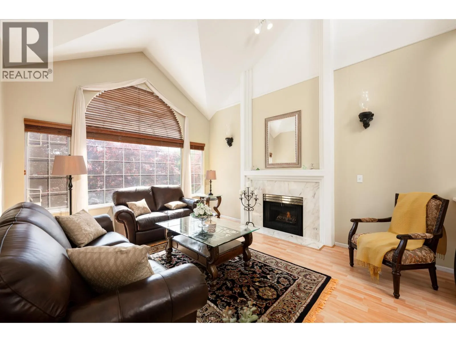 2905 CLIFFROSE CRESCENT