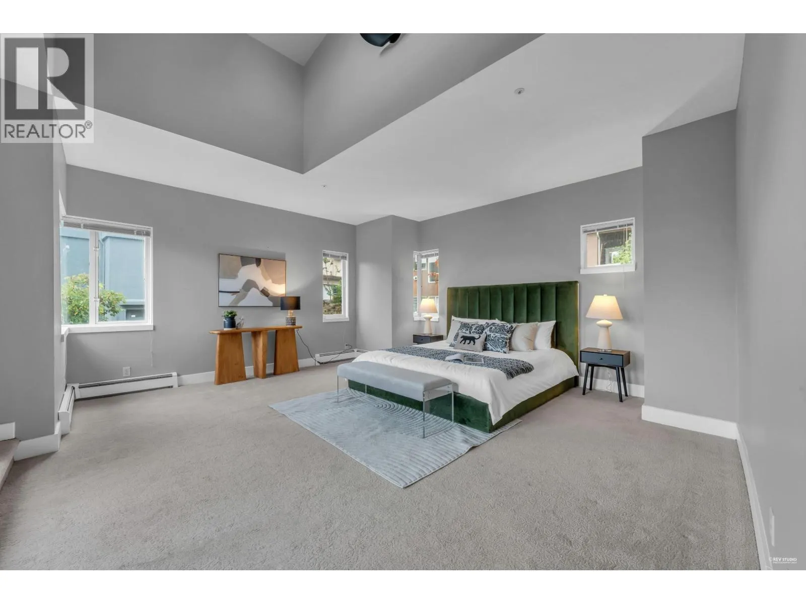 2617 WESTHILL WAY