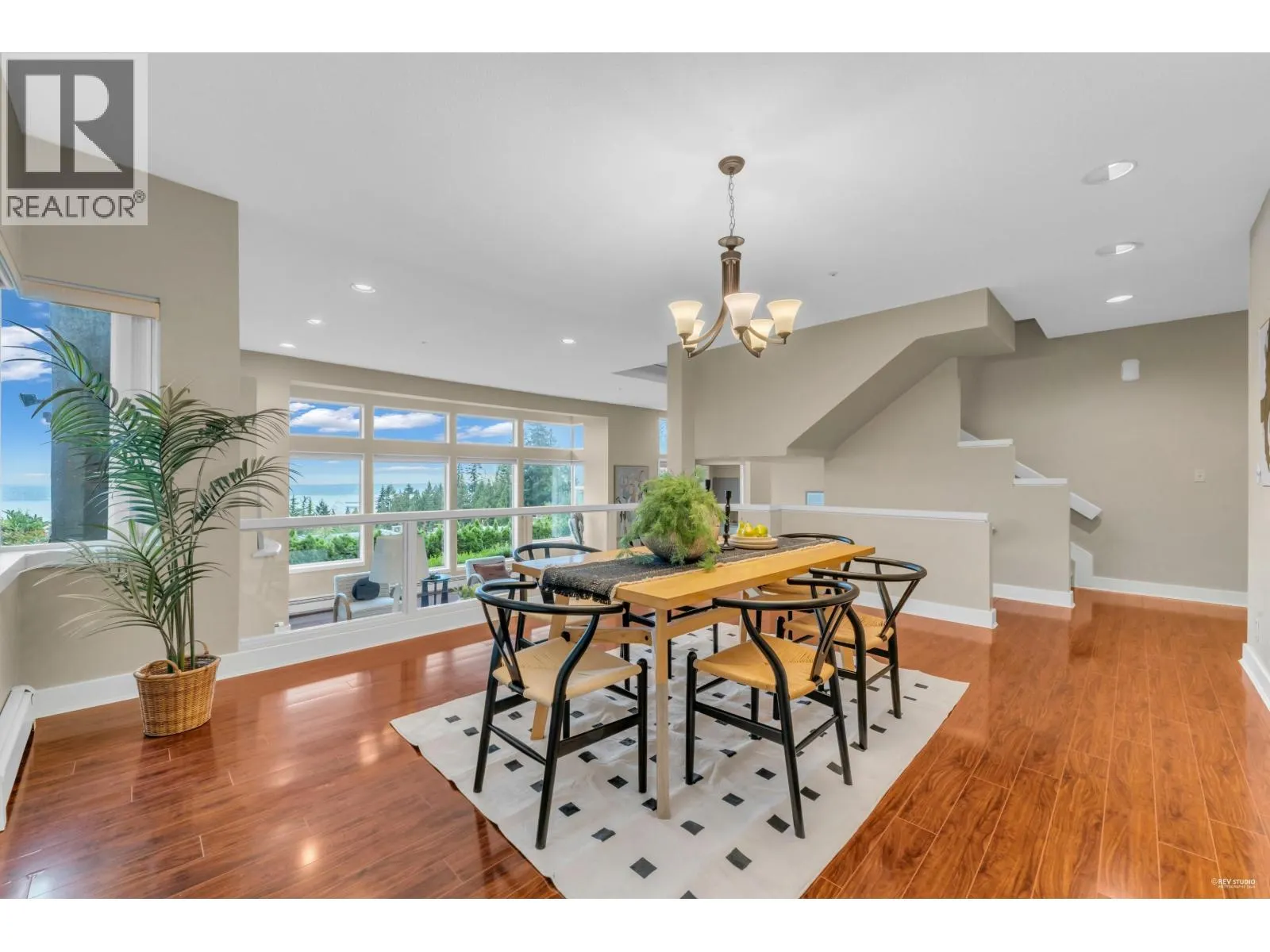 2617 WESTHILL WAY