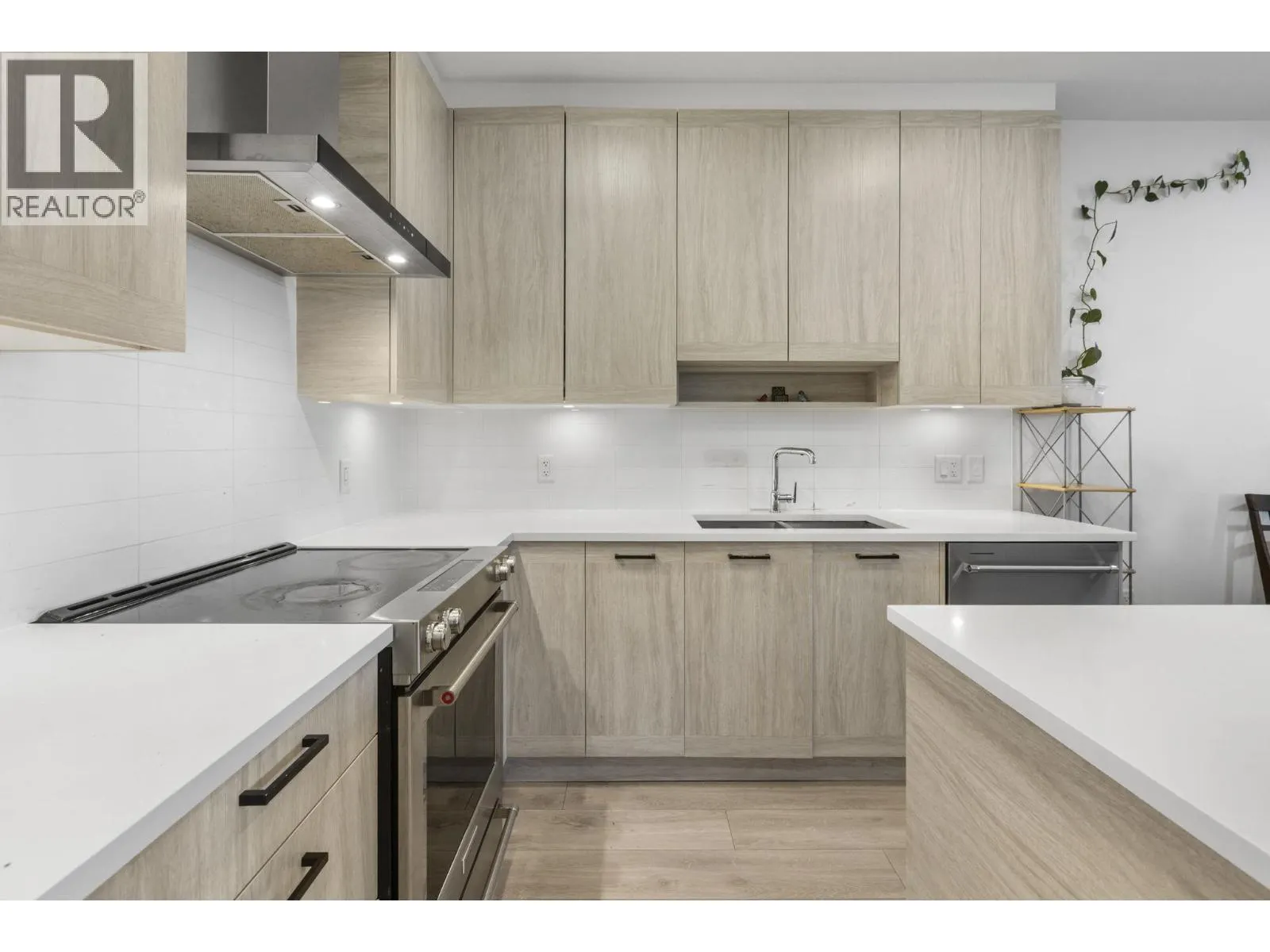 510 7579 16TH STREET