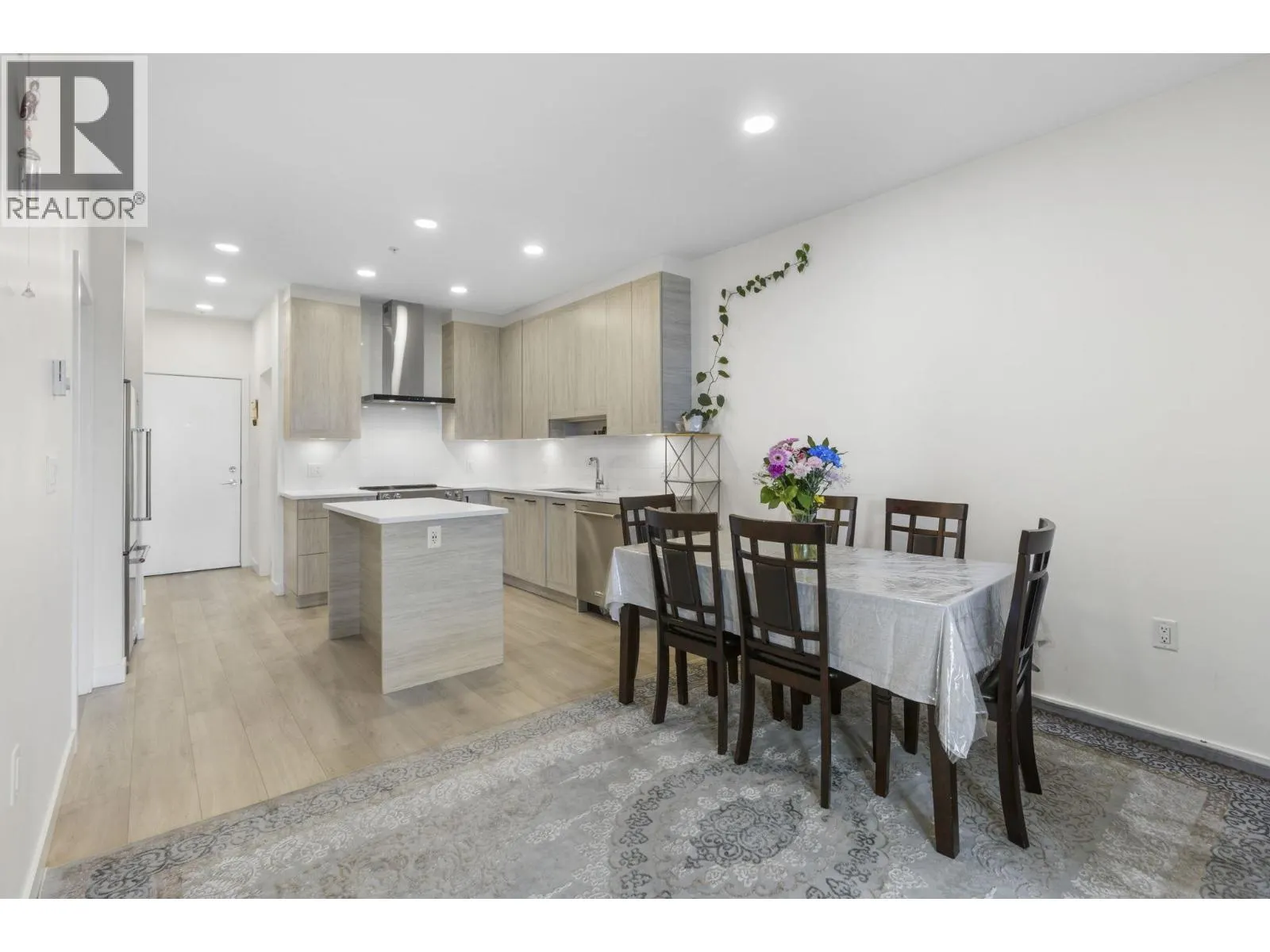510 7579 16TH STREET