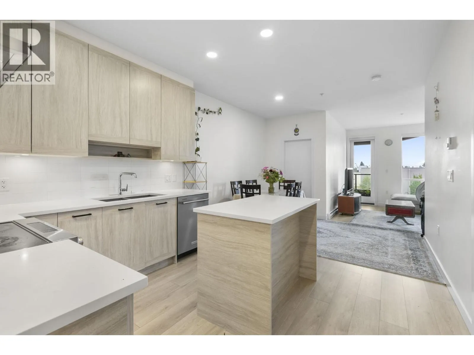 510 7579 16TH STREET