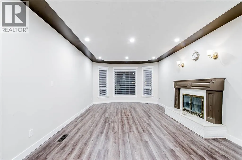 10481 HOLLYBANK DRIVE